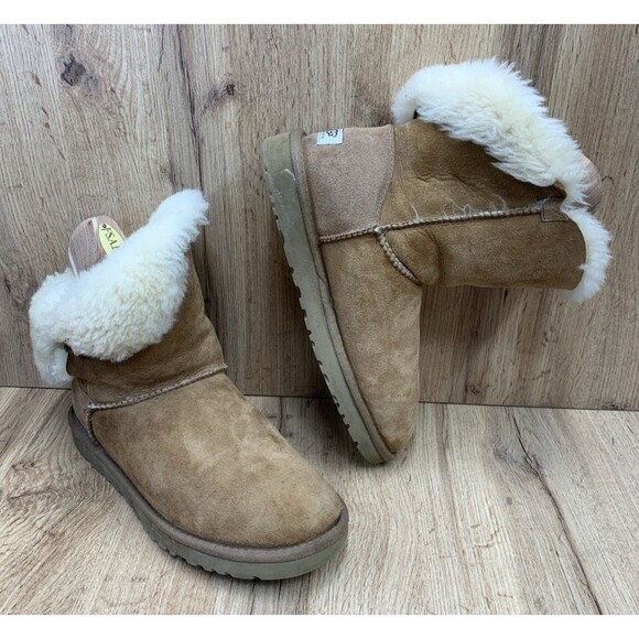 UGG Australia Bailey Winter Boots Pull On Button 5803 Brown Women Size 8 M - Picture 1 of 16